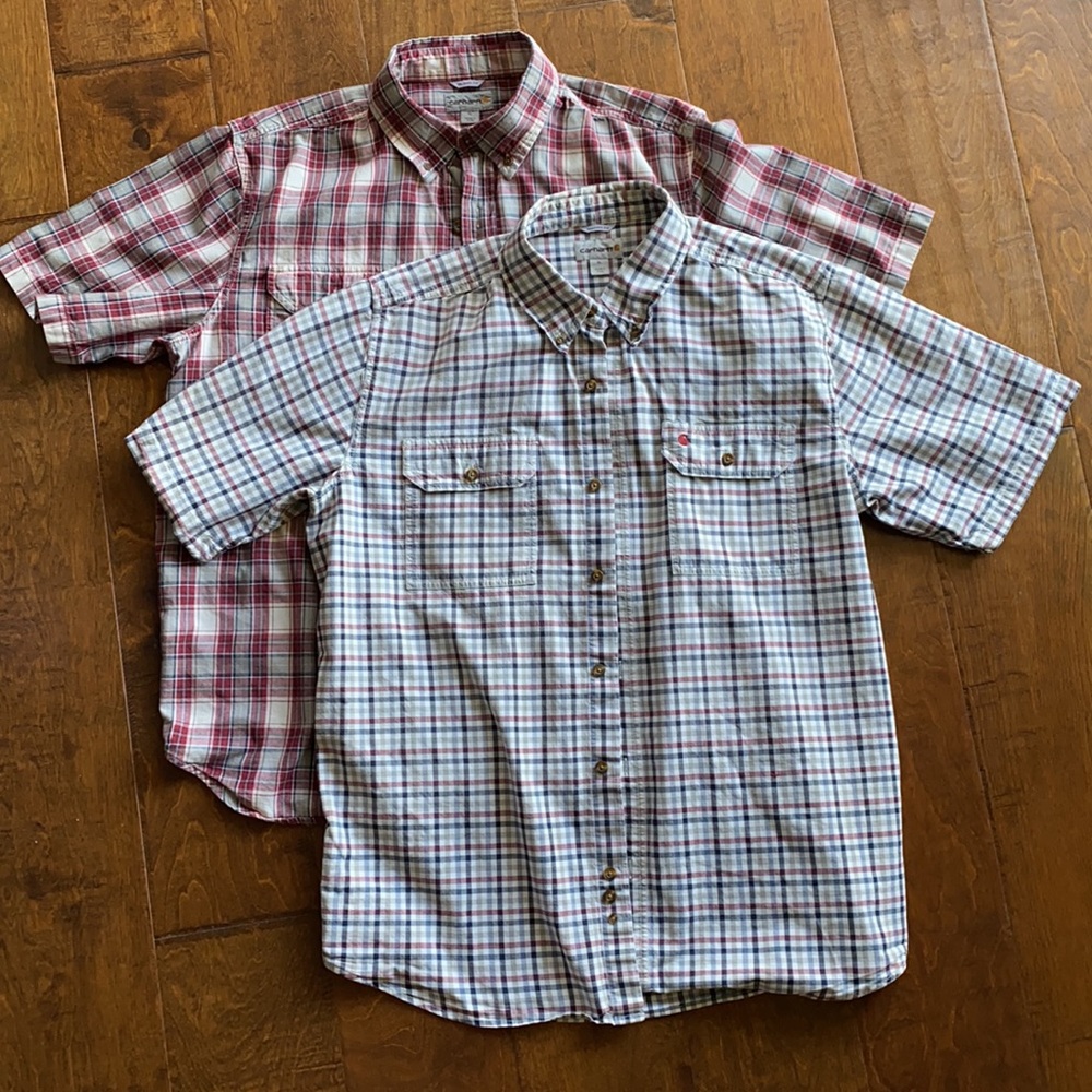 Carhartt bundle of 2 short sleeve Buttom up Shirts